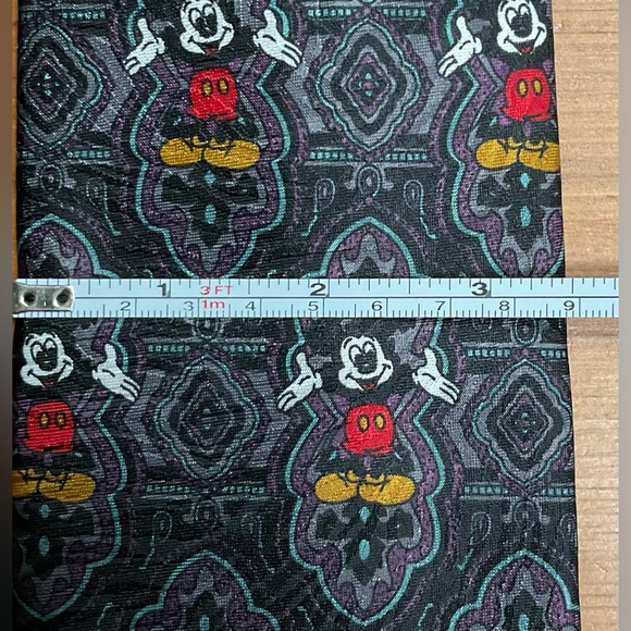 Disney Mickey Mouse Tie - Picture 5 of 7